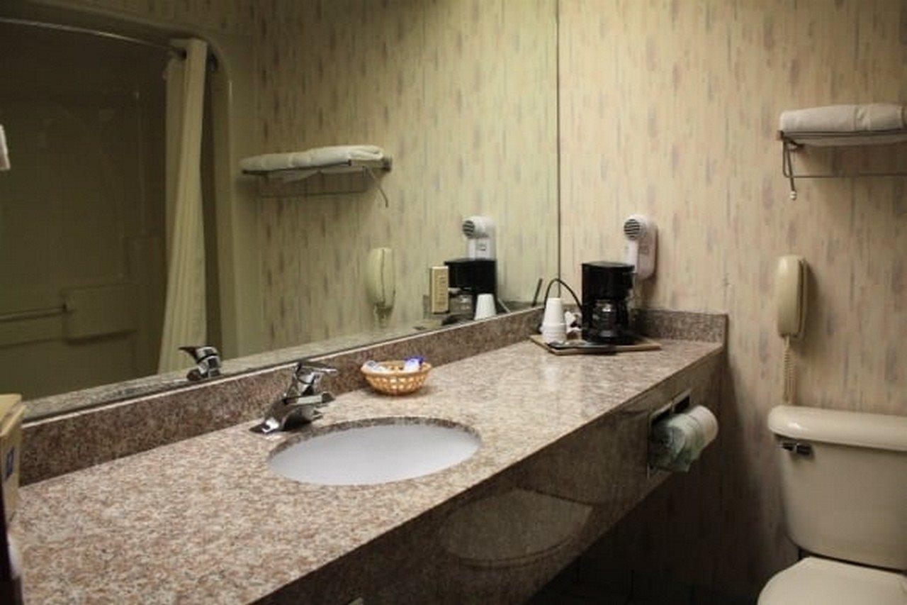 Super 8 By Wyndham Somerset Luaran gambar