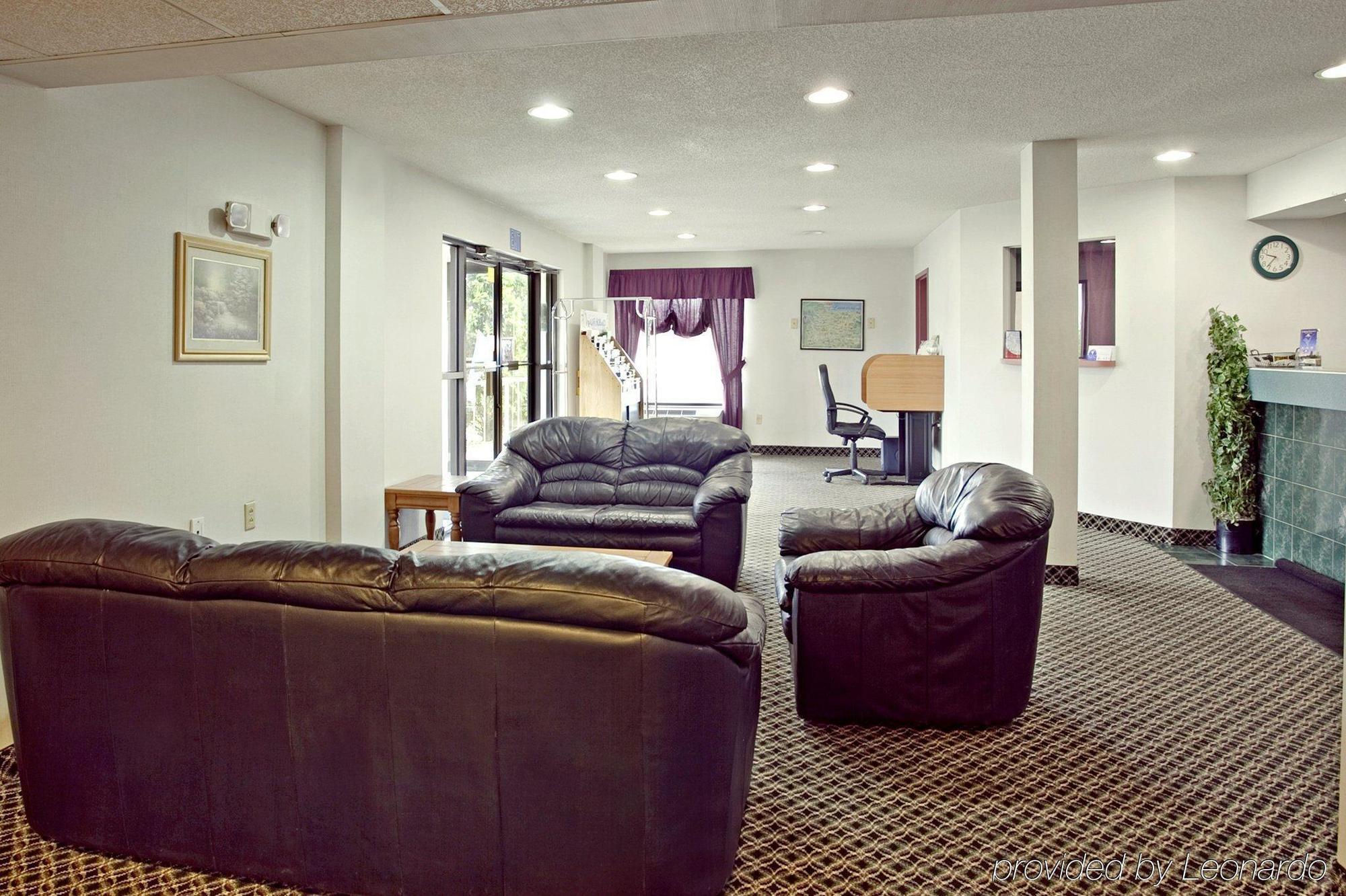 Super 8 By Wyndham Somerset Luaran gambar